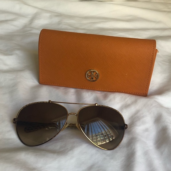 tory burch snake aviator sunglasses